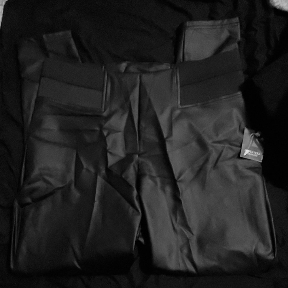 Faux leather leggings